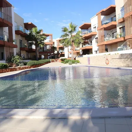 Rio Terrace By Algest Apartment *
