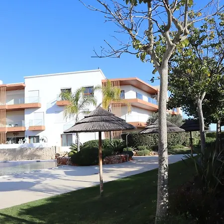 Rio Terrace By Algest Apartment