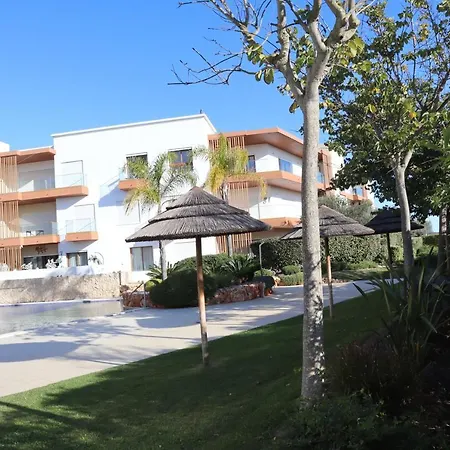 Rio Terrace By Algest Apartment *
